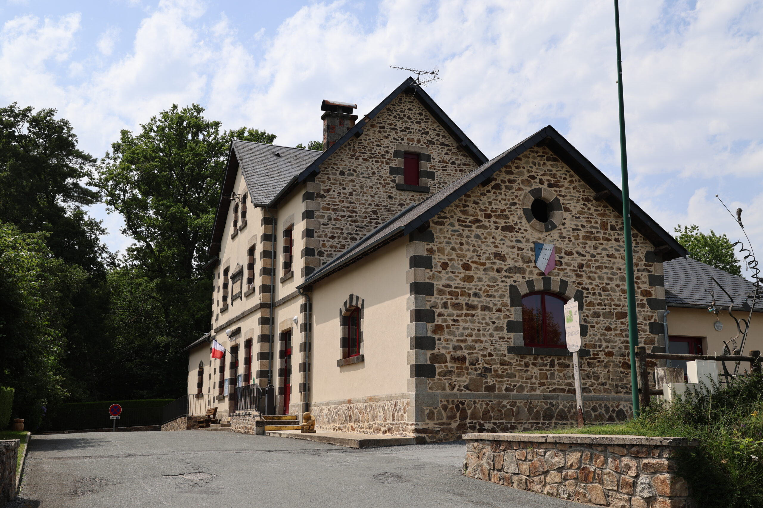Mairie de Latronche Vivre en HauteCorrèze