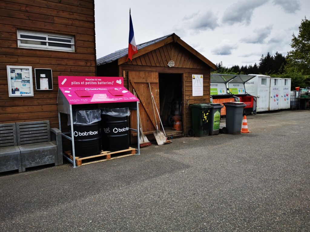 conteneur pour le tri des piles en déchèterie - Agrandir l'image, fenêtre modale